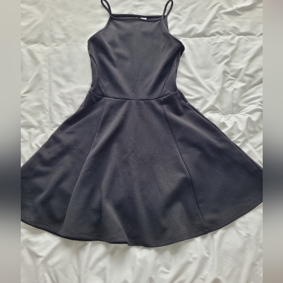 Little black dress, size 6 - Picture 3 of 10